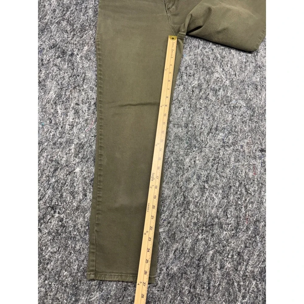 Gloria Vanderbilt Amanda‎ High Rise Tapered Jeans Olive Green Size 6 Short
